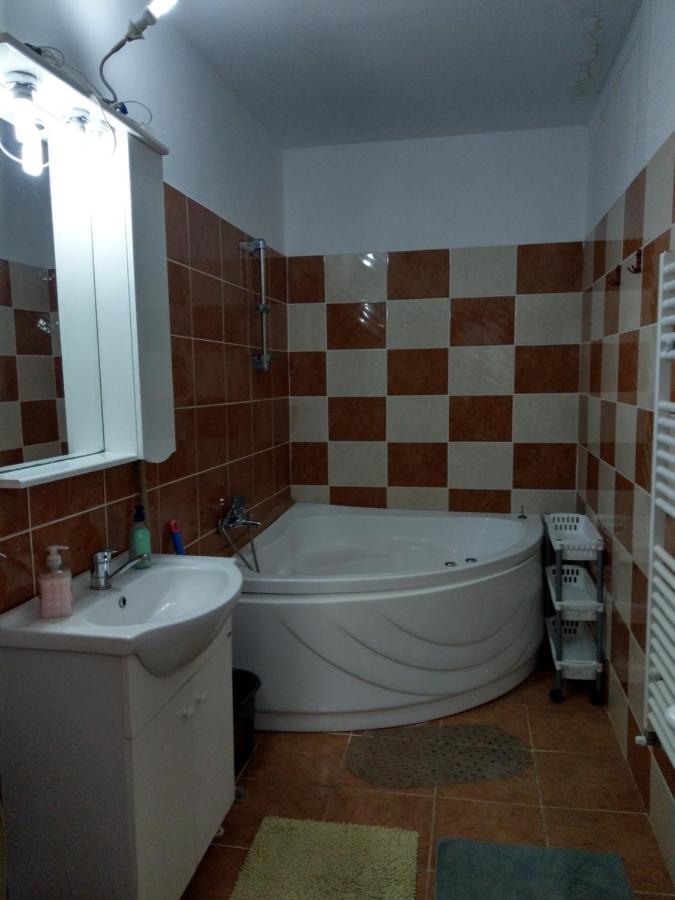 Apartament 5 Camere Cu Balcon Costinesti Plaja 5 Minute Nucilor 6 Екстер'єр фото